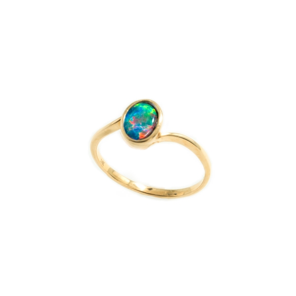 14KY Australian Opal Oval Bezel Ladies Size 7 Ring 1.53gms 14k Yellow Gold, 8x5mm Oval Opal set in a bezel