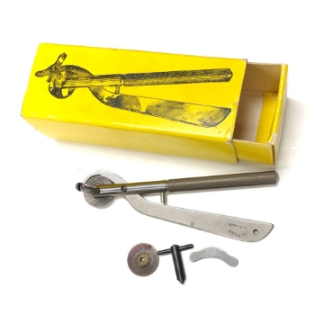 Show details for Depose Vigor 4.5in Ring Cutting Pliers PL33J Depose Vigor 4.5in Ring Cutting Pliers PL33J