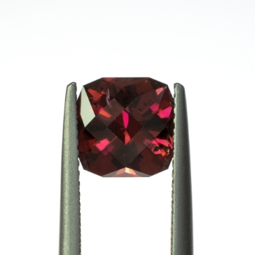 Show details for Rhodolite Garnet Blend Gemstone 3.02cts Rhodolite Garnet Gemstone 3.02cts G1327132P