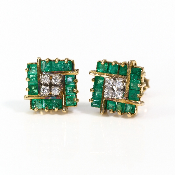 14K Yellow Gold Emerald Diamond Stud Earrings